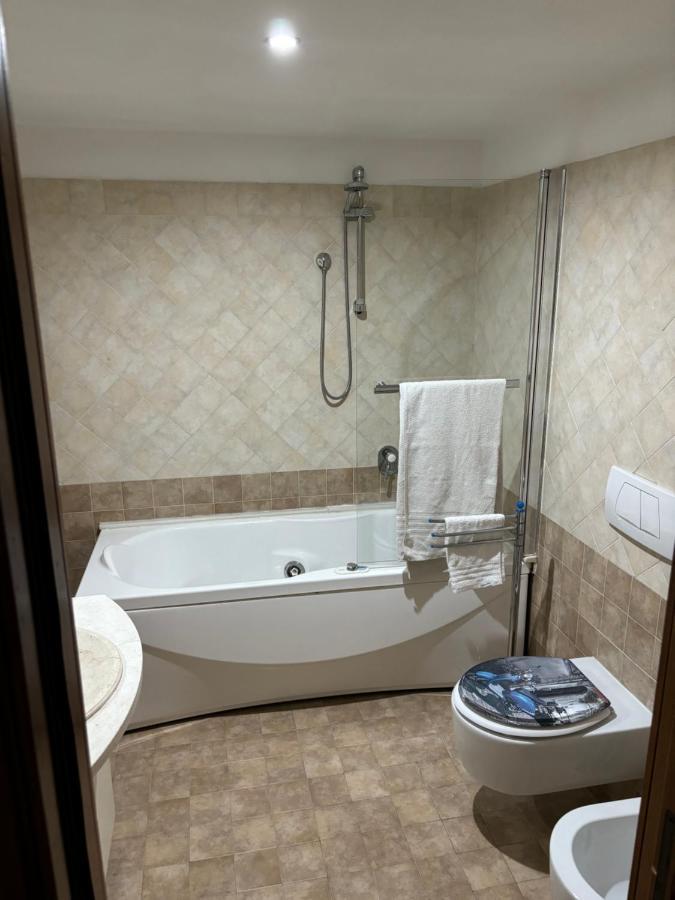 Boutique Rooms Trastevere Ρώμη Εξωτερικό φωτογραφία
