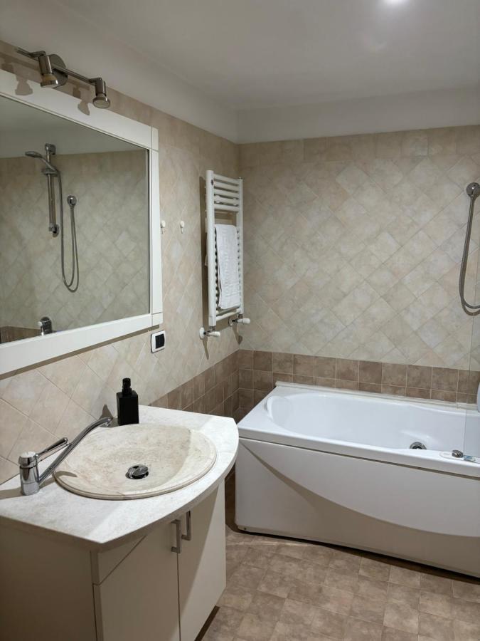 Boutique Rooms Trastevere Ρώμη Εξωτερικό φωτογραφία